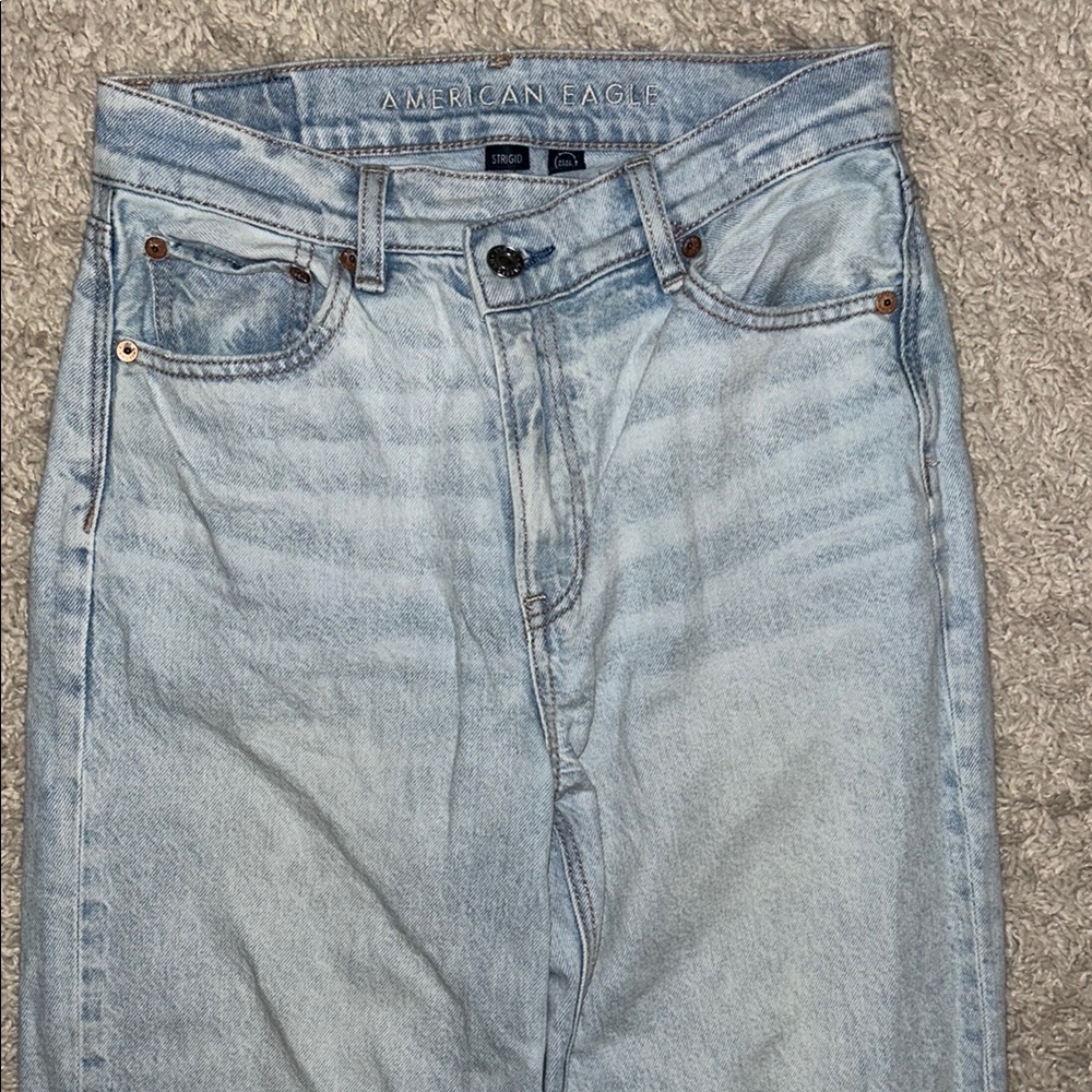 American Eagle Light Blue Jeans